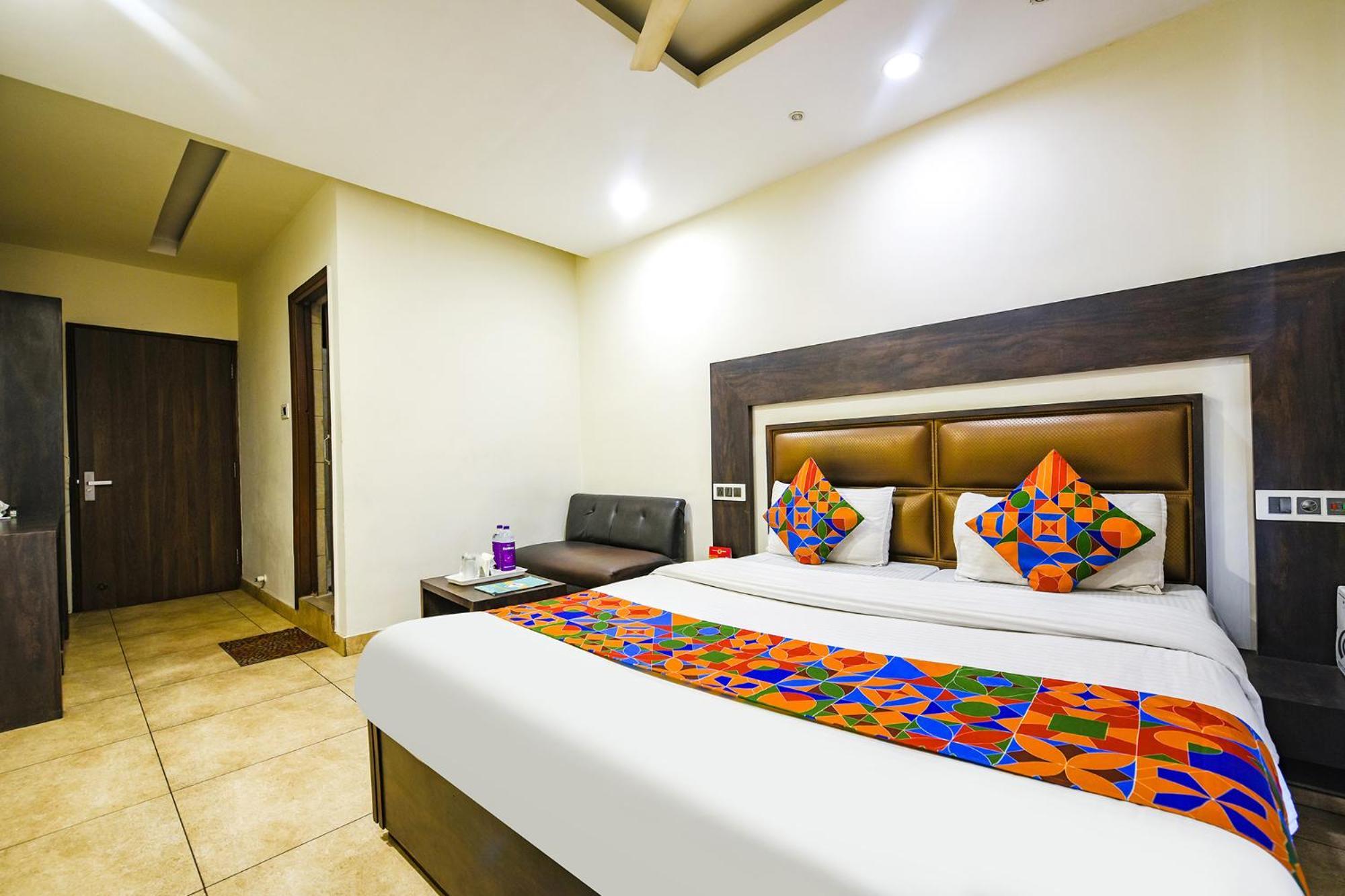 Fabhotel Nanda Ludhiana Exterior foto